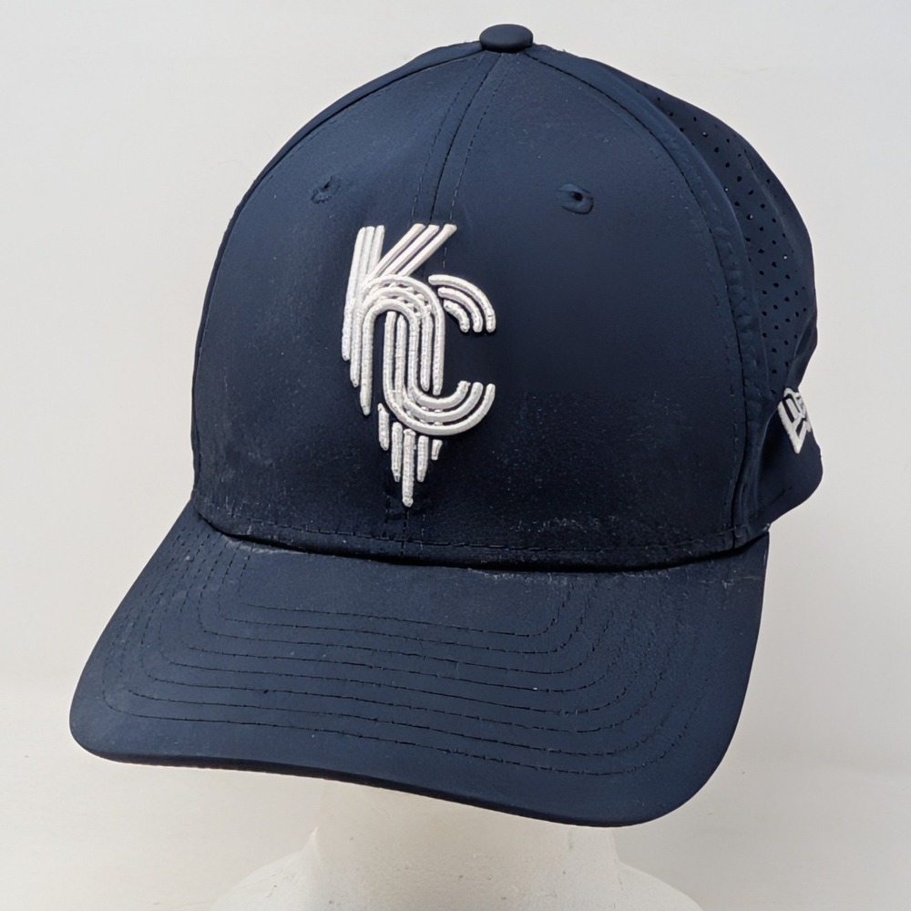 New Era Kansas City Royals 9SEVENTY Snapback Hat Navy Blue MLB Performance Cap